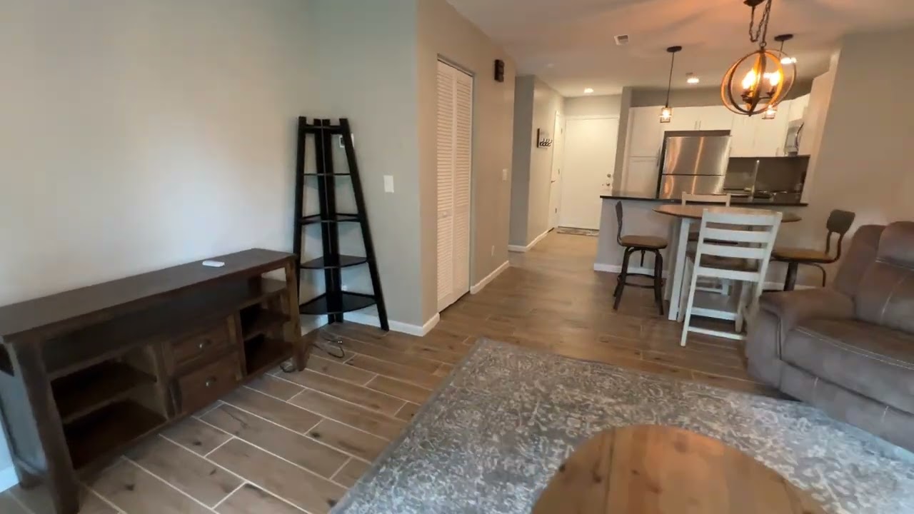 1360-D Hunters Ridge. Video Tour