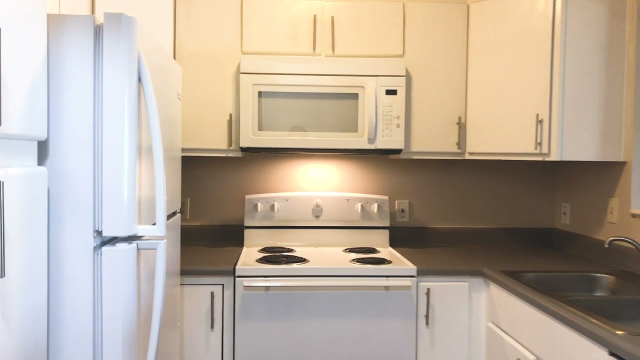 1360 apt. E Hunters Rd. Harrisonburg, VA 22801 walkthrough