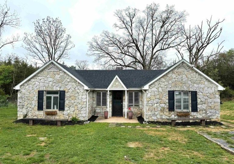 675569 - 1641 Smithland Rd