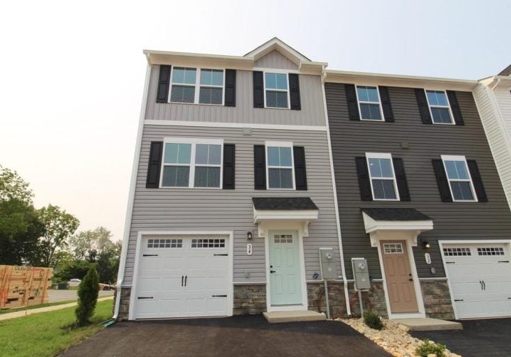 679847 - 34 Apple Wood Ln